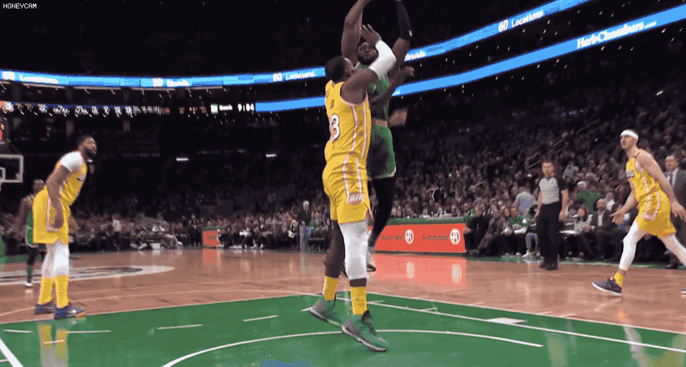 意媒：罗马也在关注维罗纳前锋焦瓦内，加斯佩里尼对他很欣赏（意媒：罗马有意引进维罗纳前锋焦瓦内，加斯佩里尼对其青睐有加）