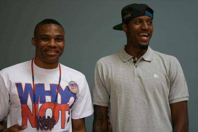 全市场：意甲多家俱乐部有意齐尔克泽，曼联尚未批准其离队（全市场：齐尔克泽获多支意甲球队青睐，曼联暂未批准放行）