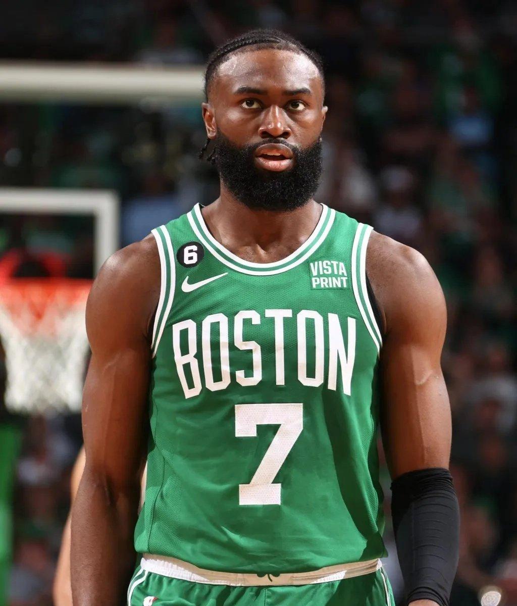 都体：弗拉霍维奇左腿肌肉拉伤，将缺战那不勒斯，或缺战罗马（都灵体育报：弗拉霍维奇左腿肌肉受伤，缺席战那不勒斯，或无缘对罗马）