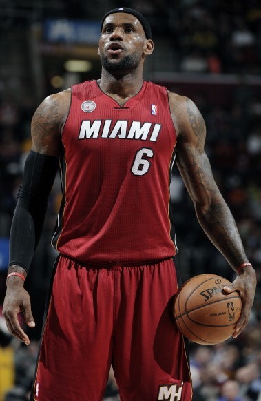 全市场：佛罗伦萨冬窗想签一名后卫，首选是切尔西的阿昌庞（全市场：佛罗伦萨冬窗欲引进后卫，切尔西阿昌庞被列为首选）