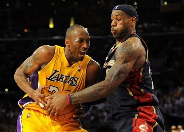 阿圭罗：阿根廷能赢2026世界杯；梅西是巴萨队史最重要的球员（阿圭罗：看好阿根廷夺得2026世界杯，梅西是巴萨史上最重要的球员）